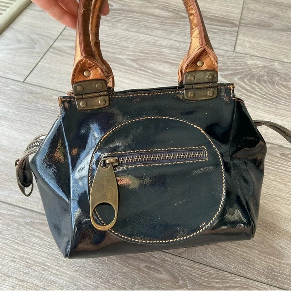 Regina  Black Patent Leather Handbag Made in Italy - Picture 3 of 15